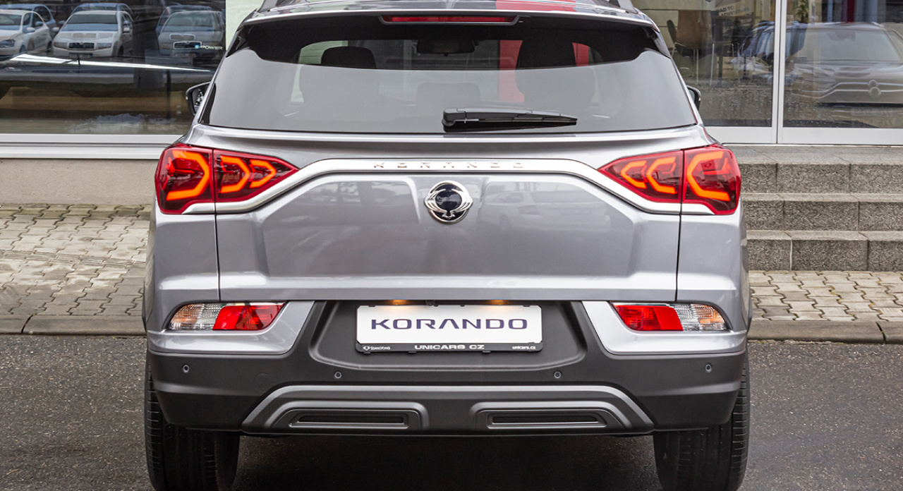 KORANDO 1,5GDI MT 2WD STYLE+ TECH MY25 Stříbrná