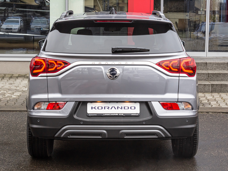 KORANDO 1,5GDI MT 2WD STYLE+ TECH MY25 Stříbrná