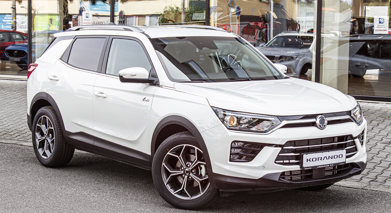 KORANDO 1,5GDI MT 2WD STYLE+ bílá