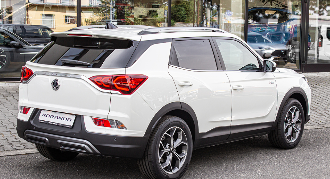 KORANDO 1,5GDI MT 2WD STYLE+ bílá