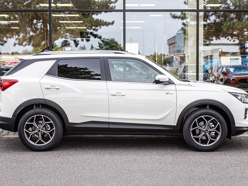 KORANDO 1,5GDI MT 2WD STYLE+ bílá