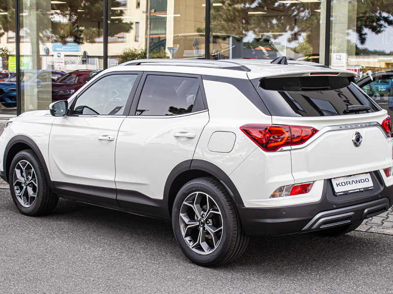 KORANDO 1,5GDI MT 2WD STYLE+ bílá