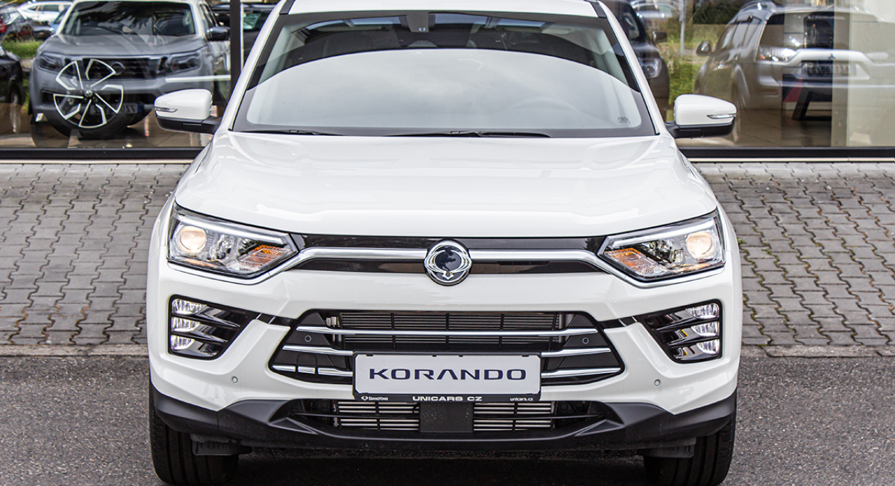 KORANDO 1,5GDI AT 2WD STYLE+ ACC , bílá