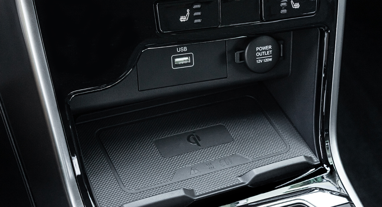 KORANDO 1,5GDI AT 2WD STYLE+ ACC , bílá