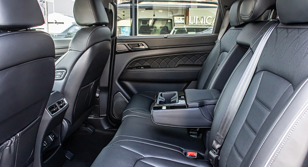 REXTON 2,2e-XDI 4WD Shift-by-wire MY24 PREMIUM šedá