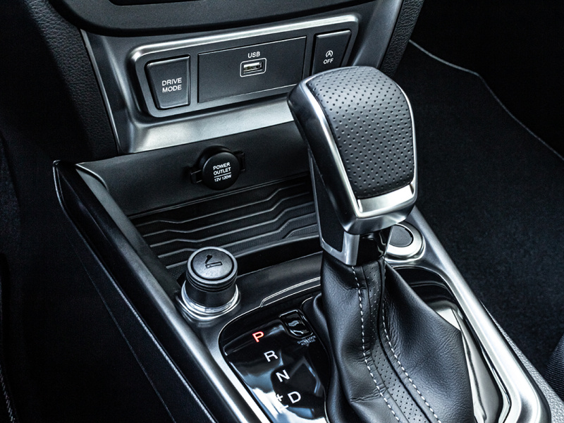 TIVOLI X170 1,5GDI AT 2WD STYLE, aut klima Bílá