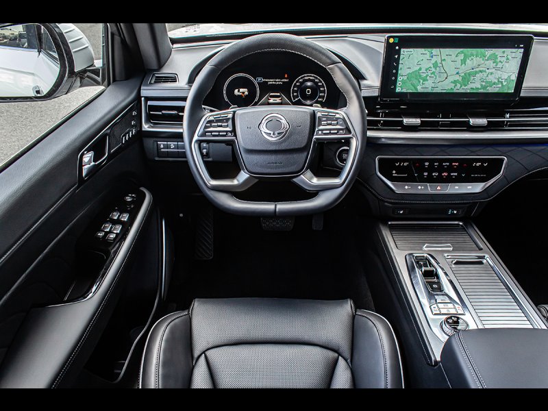 REXTON 2,2e-XDI 4WD Shift-by-wire MY24 Black Editi bílá
