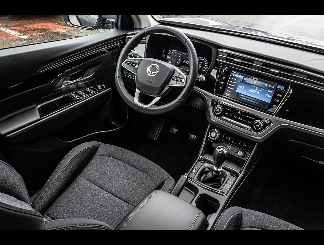 KORANDO 1,5GDI MT 2WD STYLE+ TECH MY24 Bílá