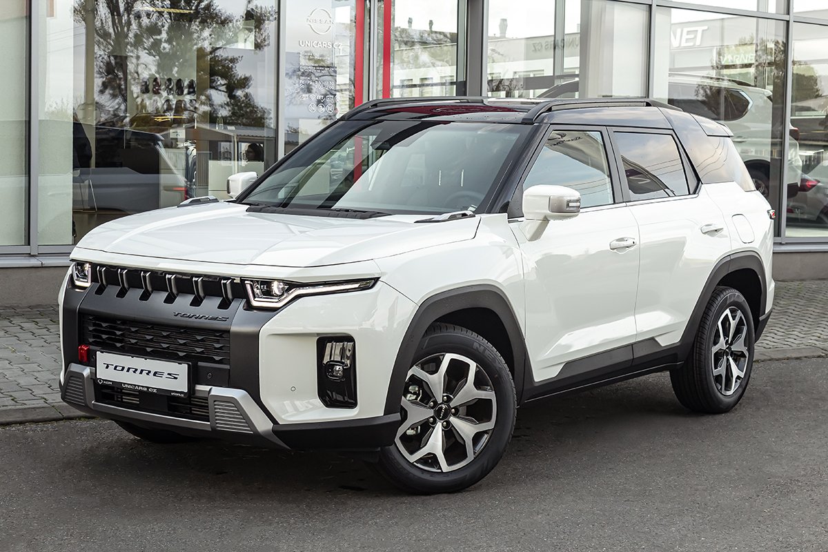 TORRES 1,5GDI 2WD AT STYLE MY25 bílá/ černá střecha