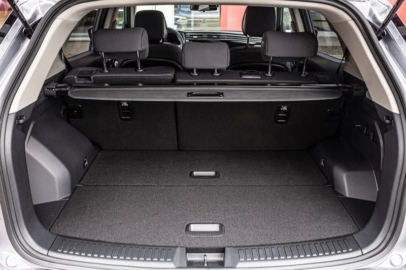 Korando  1,5 GDI 4WD AT STYLE Plus STŘÍBRNÁ metaliza