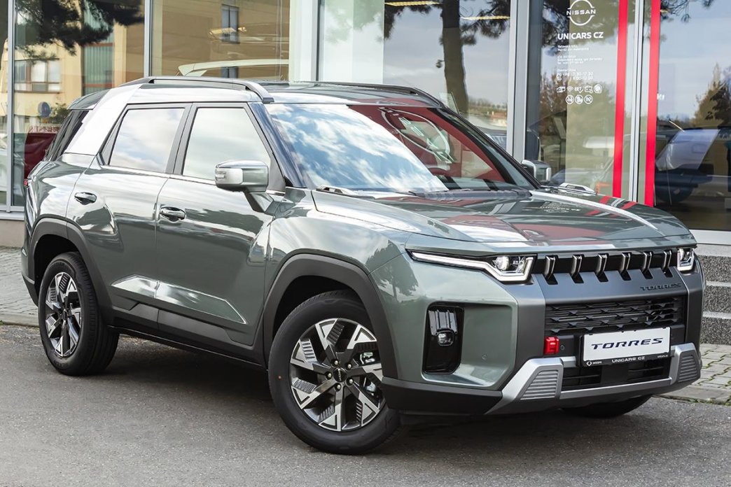 KGM Torres 1,5 HEV J140 MY25 STYLE