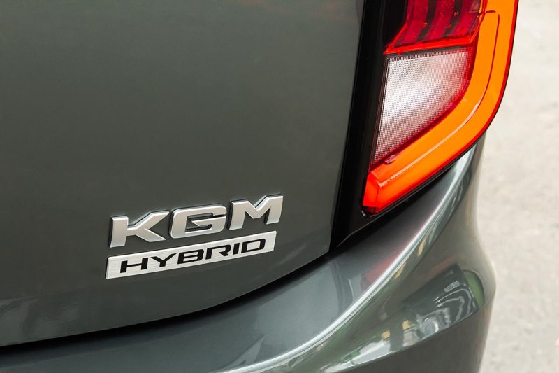 KGM Torres 1,5 HEV J140 MY25 STYLE