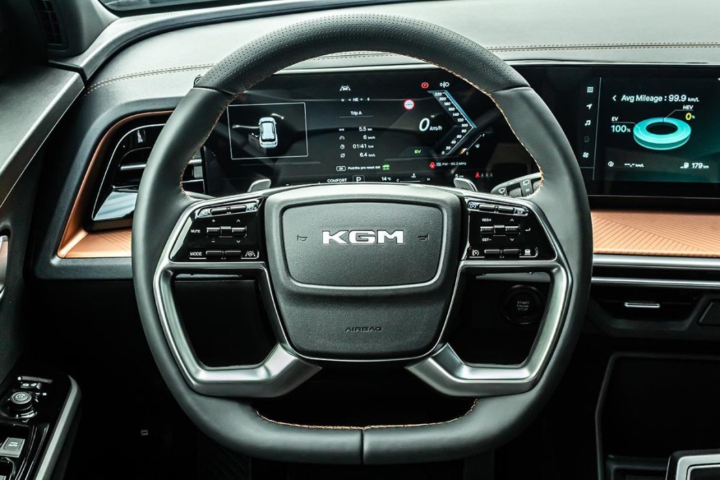 KGM Torres 1,5 HEV J140 MY25 STYLE