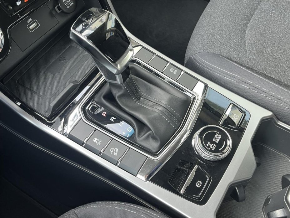 KGM Korando 1,5 GDI  Clever AT 4WD