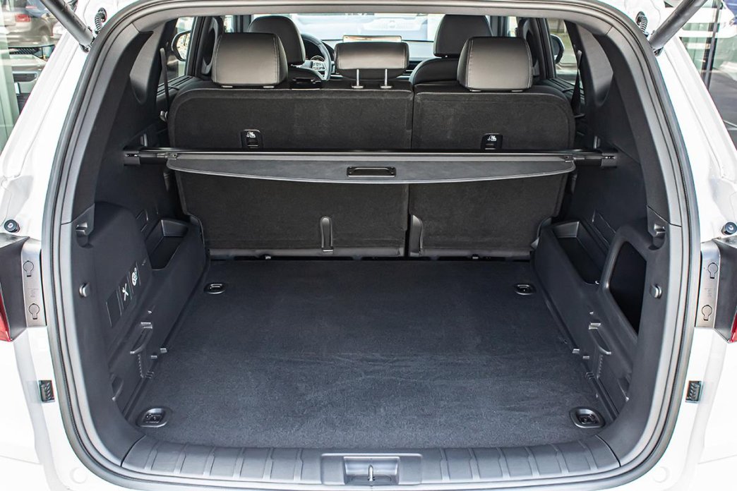 KGM Rexton 2,2 e-XDI PREMIUM+ BLACK paket