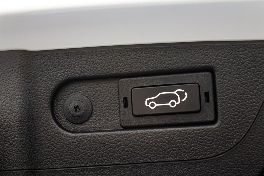 KGM Rexton 2,2 e-XDI PREMIUM+ BLACK paket