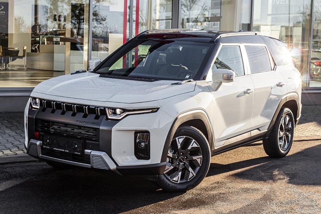 KGM Torres 1,5 HEV J140 MY25 STYLE